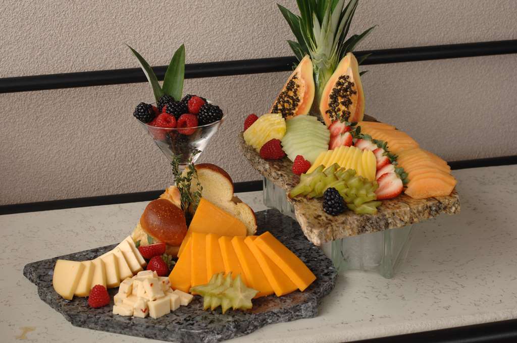 Embassy Suites By Hilton Orlando Downtown Restaurant bilde
